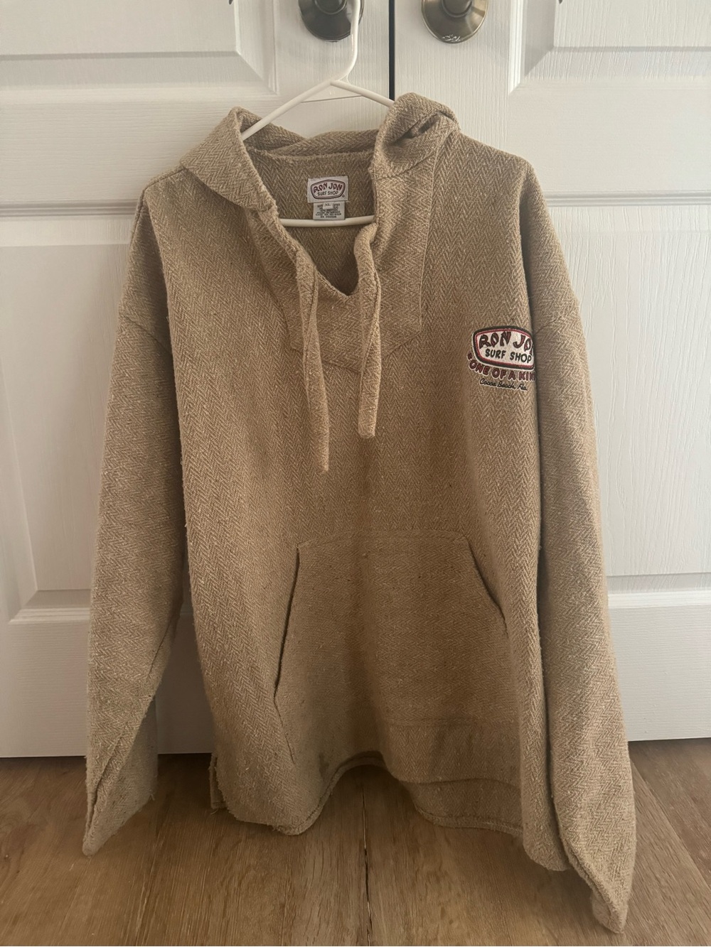 Men’s Ron Jon Beige Hooded Baja hoodie size XL. Excellent condition